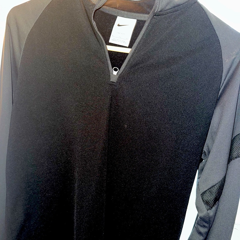 Kids XL NIKE lightweight pullover